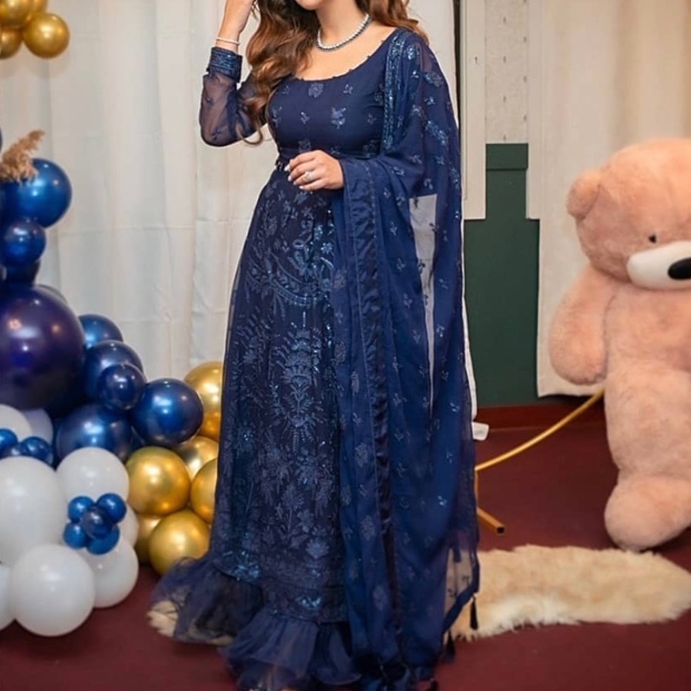 - Alizeh Fashion three piece lehenga